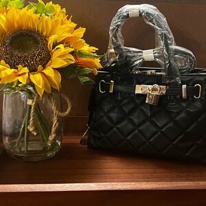 Chic Black Quilted Badgley Mischka Satchel